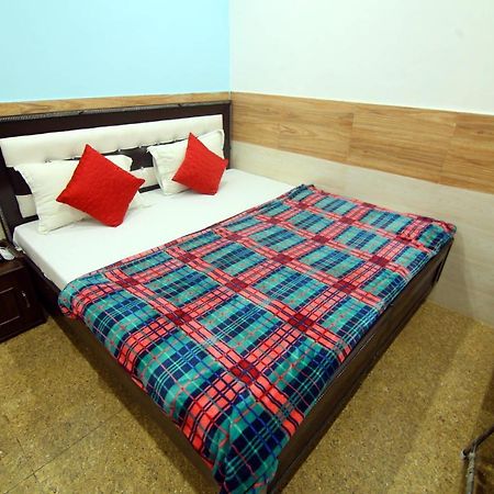 Hotel Amron45 Чандигарх Экстерьер фото