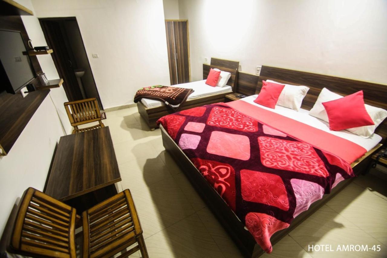 Hotel Amron45 Чандигарх Экстерьер фото